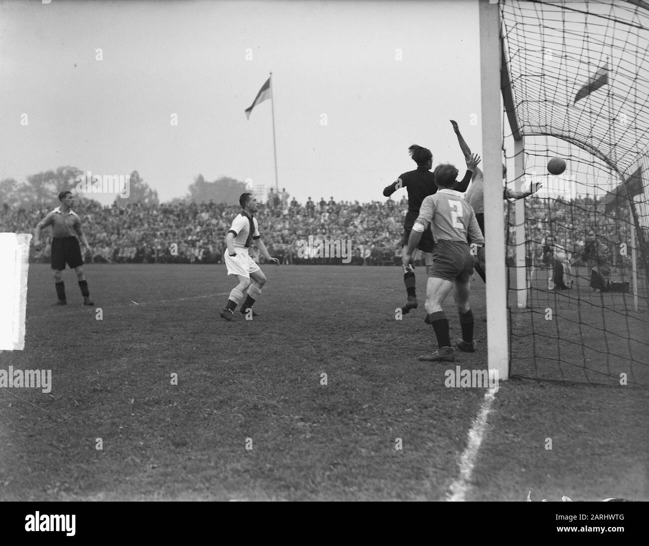 DWS-volewijckers 0-2 Date : 9 octobre 1949 mots clés : sport, football Banque D'Images
