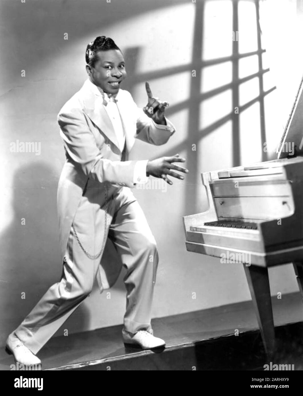 Maurice ROCCO (1915-1976) photo promotionnelle du pianiste américain de la boogie-woogie vers 1944 Banque D'Images