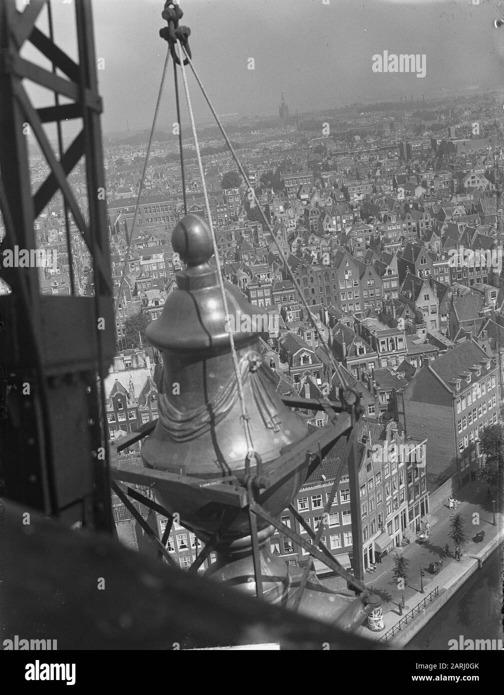 Vase Westertoren à boven Date: 8 août 1950 lieu: Amsterdam mots clés: Church Towers Nom de l'institution: Westertoren Banque D'Images