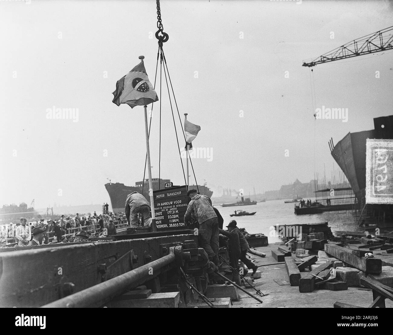 Legging for ship for ship for Brazil Date: 7 juillet 1951 mots clés: Ships Banque D'Images