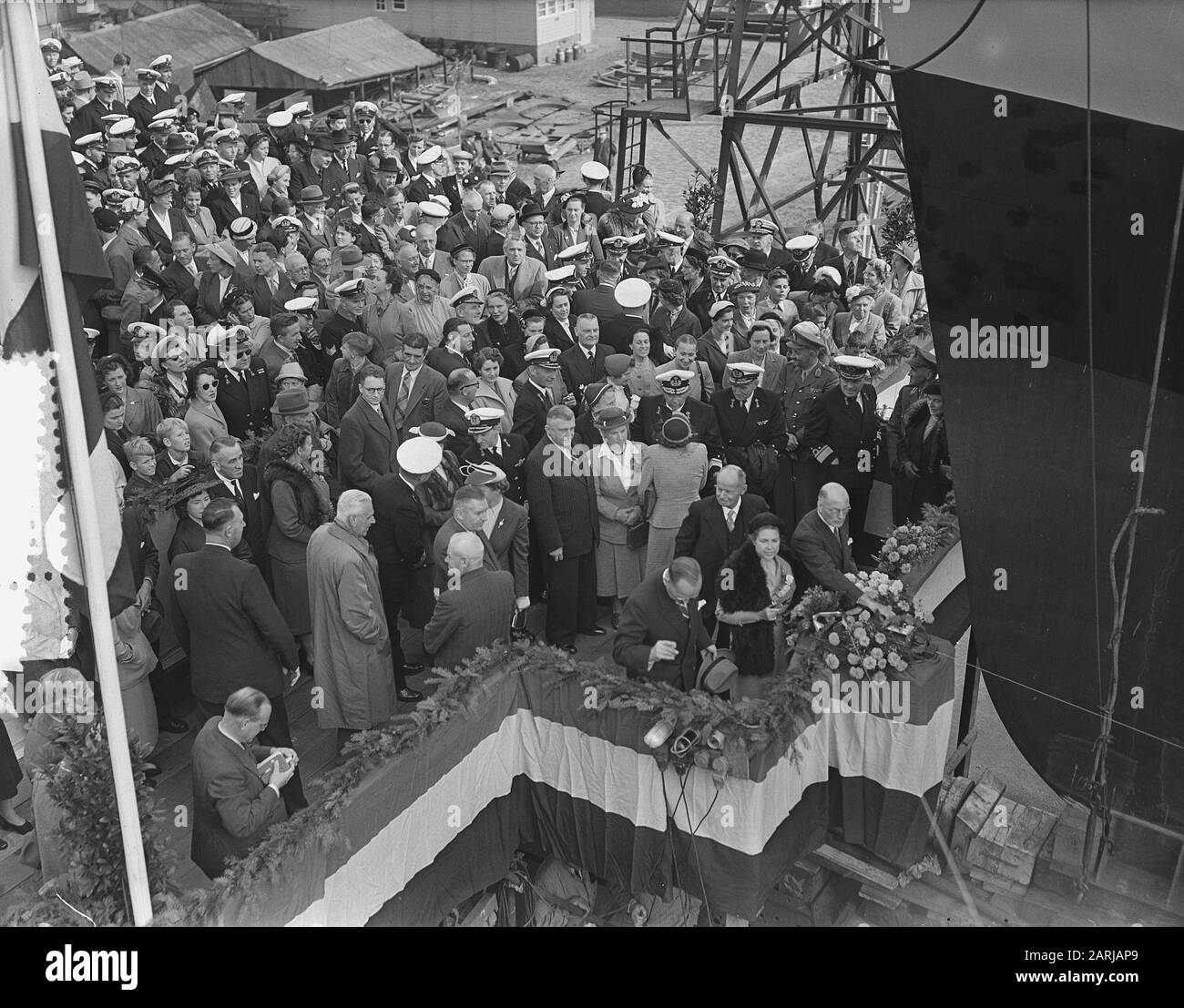 Tewaterlating sous-marin Hunter Gelderland, Schiedam Date: 19 septembre 1953 lieu: Gelderland, Schiedam mots clés: Tewaterlatingen, chasseurs de sous-marins Banque D'Images