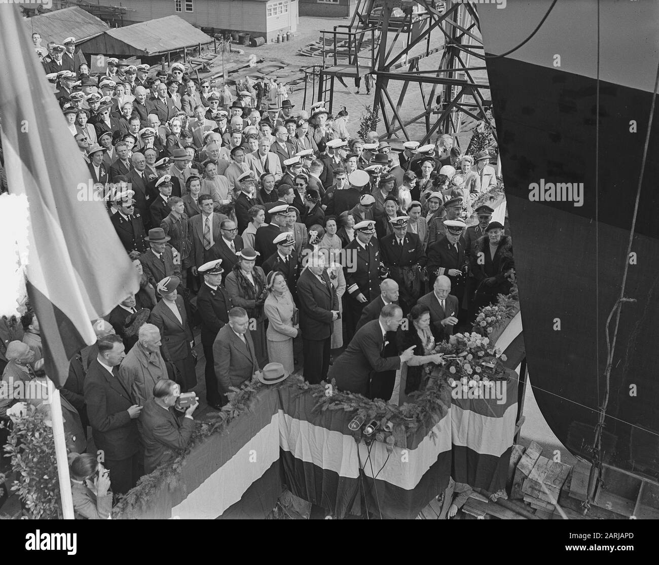 Tewaterlating sous-marin Hunter Gelderland, Schiedam Date: 19 septembre 1953 lieu: Gelderland, Schiedam mots clés: Tewaterlatingen, chasseurs de sous-marins Banque D'Images