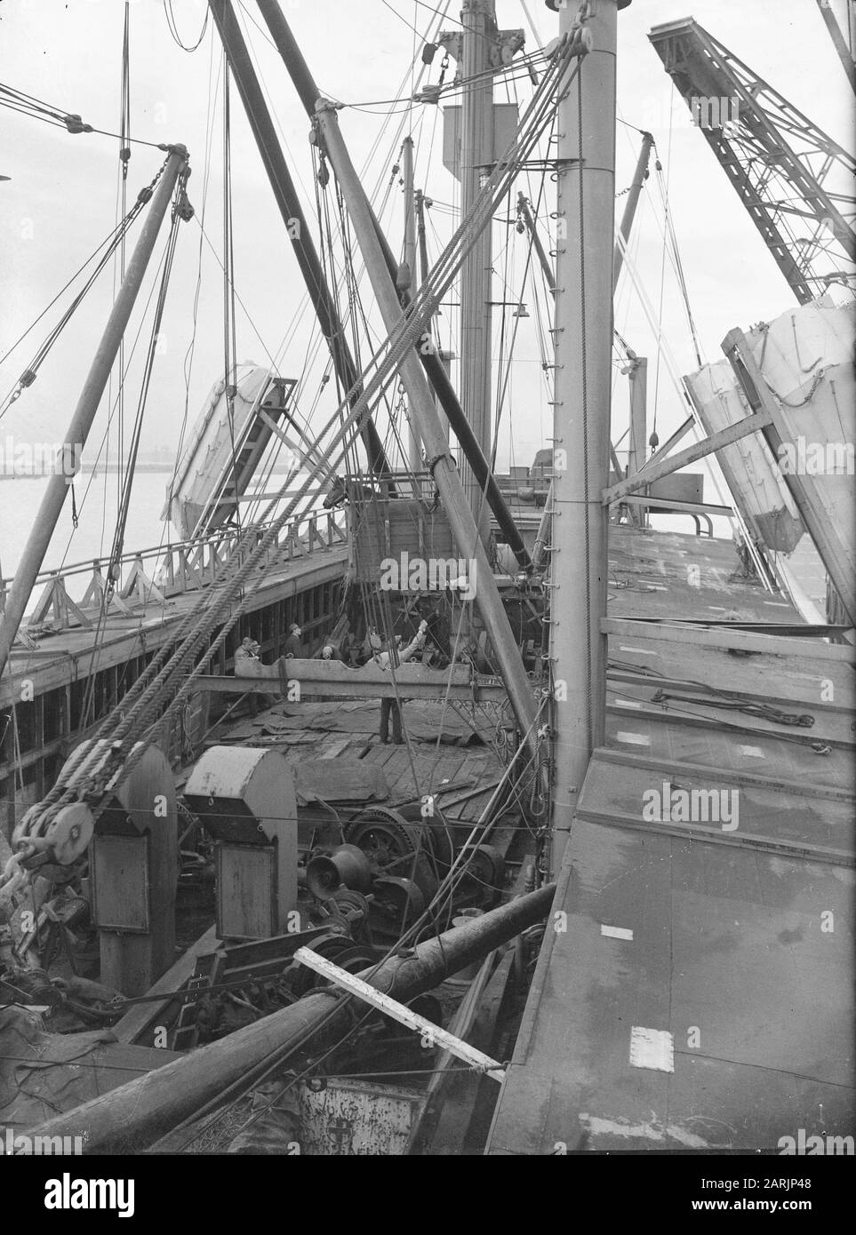 Grues sur navire Date : 23 janvier 1946 mots clés : HIESKRANES, navires Banque D'Images