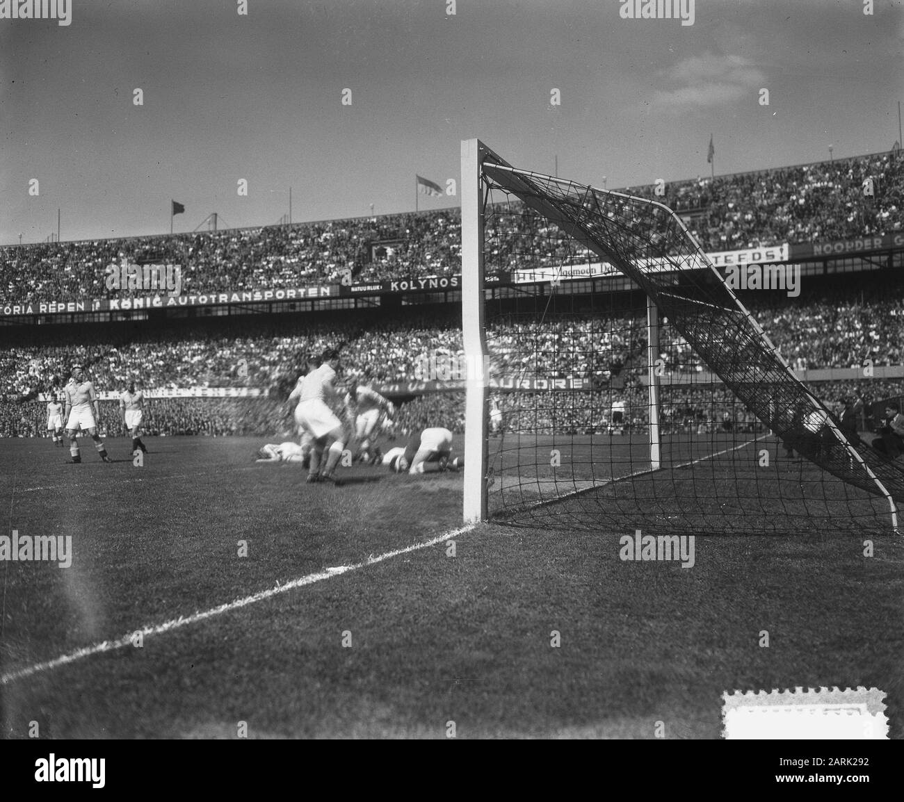 Football DVS vs Willem II Date : 8 juin 1952 mots clés : sport, football Nom de l'institution : Willem II Banque D'Images