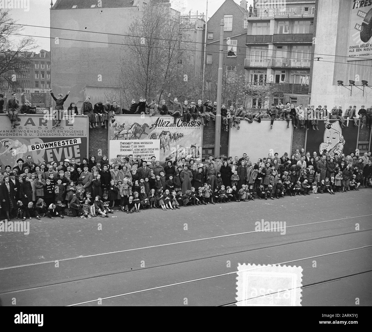 Entrée Sinterklaas à Amsterdam Date : 21 novembre 1953 lieu : Amsterdam, Noord-Holland mots clés : entrée, SINTERKLAAS, saint nicolaas Banque D'Images