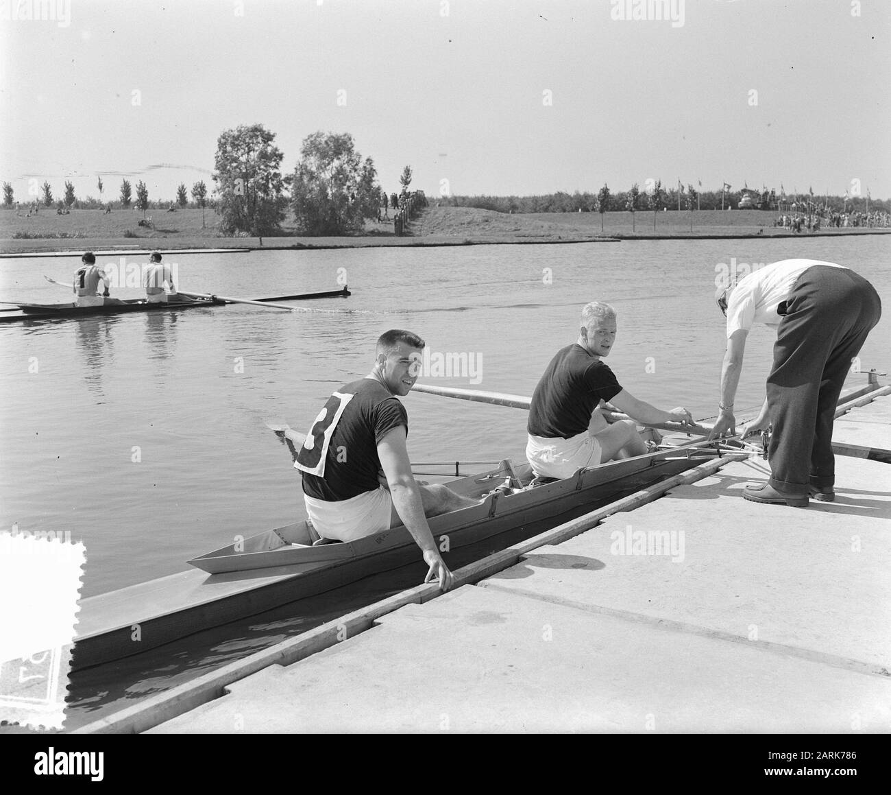 Championnats d'aviron européens hommes, photos d'équipe pour les matchs, divers participants Date : 27 août 1954 mots clés : labour, championnats d'aviron, participants Banque D'Images