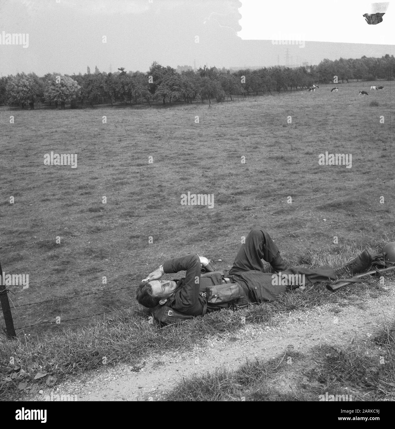 Quatre Jours. Man Rest from Date: 25 July 1961 lieu: Nijmegen mots clés: Randonnée pédestre Banque D'Images