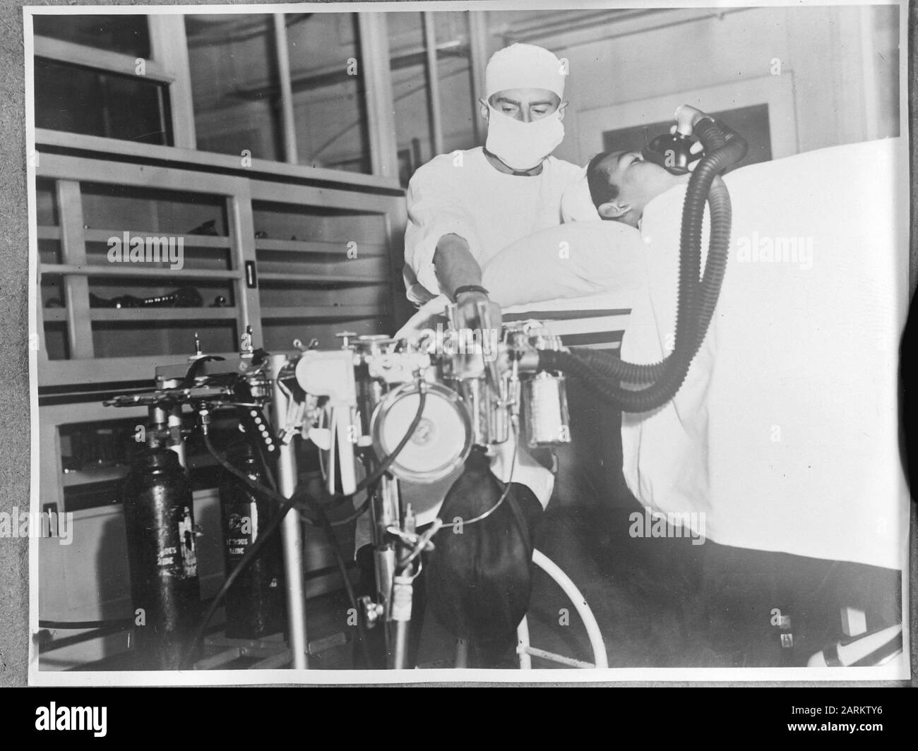 Navire de l'hôpital le navire de l'hôpital Orange quitte Melbourne pour une mission de sauvetage à Batavia. Date : 22 Octobre 1945 Lieu : Australie Mots Clés : Expédition Banque D'Images