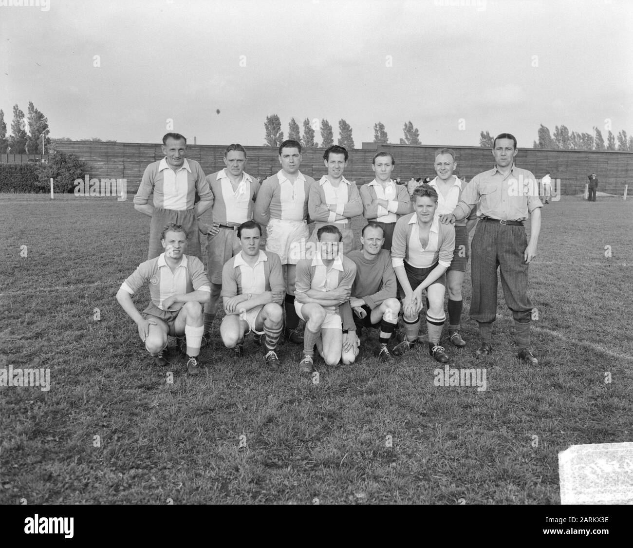 Club de blouson de football contre club de chant Date: 21 mai 1951 mots clés: Sport, football Banque D'Images