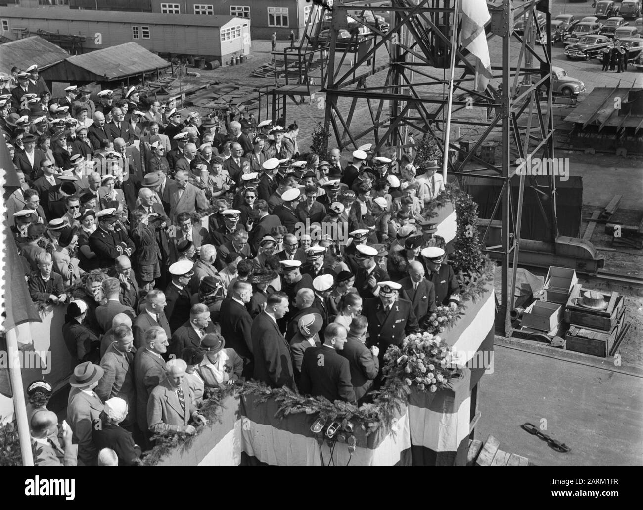 Tewaterlating sous-marin Hunter Gelderland, Schiedam Date: 19 septembre 1953 lieu: Gelderland, Schiedam mots clés: Tewaterlatingen, chasseurs de sous-marins Banque D'Images