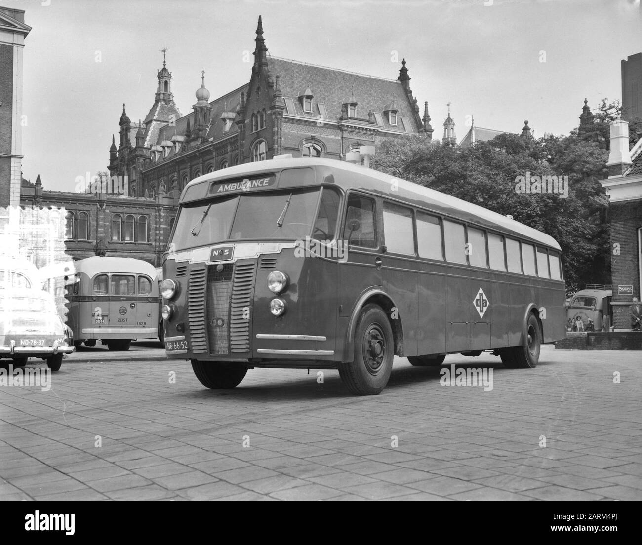 Conduire un hôpital pour les chemins de fer néerlandais Date: 3 septembre 1956 mots clés: Hôpitaux Nom de l'établissement: NS Banque D'Images