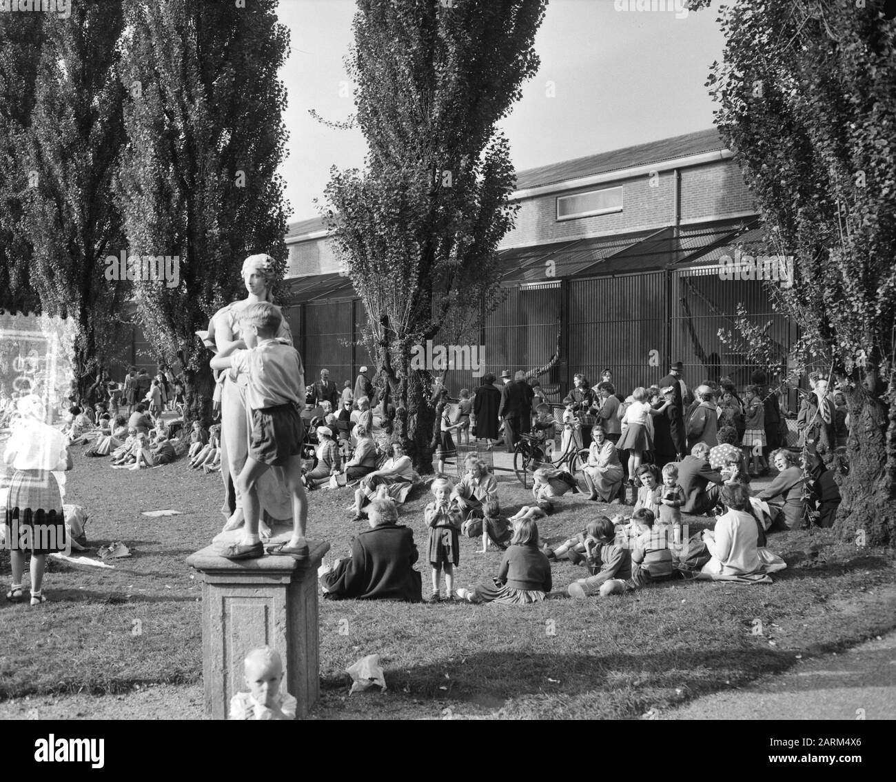 Mois de septembre à Artis Date : 19 septembre 1956 Nom de l'institution : Artis Banque D'Images