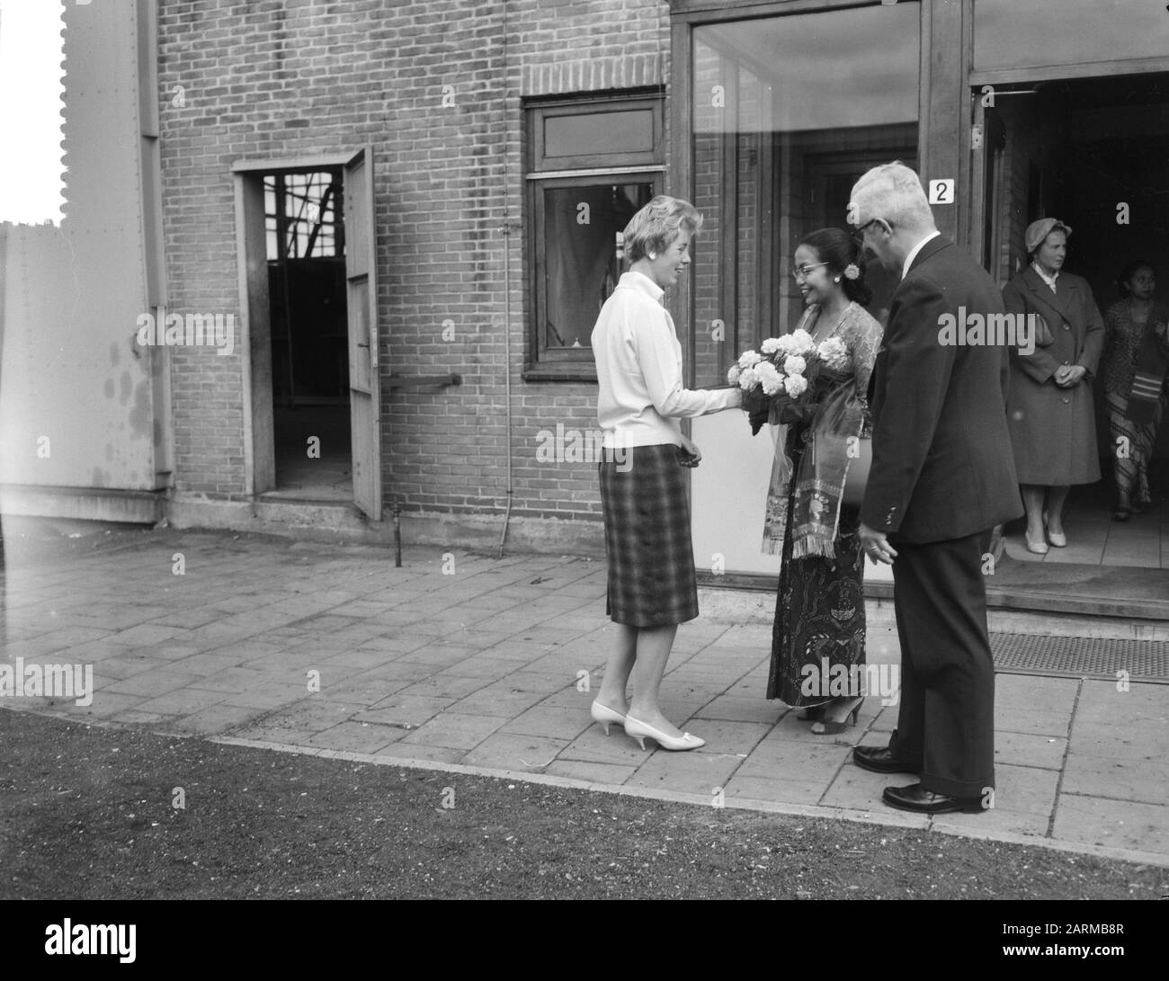 Lancement du double ferry fileté Krakatau Zaanlandse Shipbouw Mie. Date : 19 Septembre 1959 Mots Clés : Tewaterlatingen Nom De L'Établissement : Zaanlandse Scheepbouw Maatschappij Banque D'Images