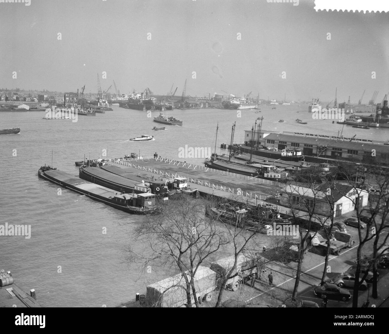 Port D'Amsterdam Date: 28 Mars 1960 Lieu: Amsterdam, Noord-Holland Mots Clés: Ports, Expédition Banque D'Images