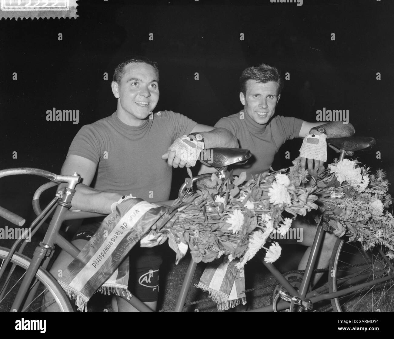 Course internationale de cyclisme Grand Prix d'Amsterdam Date: 23 juin 1960 mots clés: Course de cyclisme Nom personnel: Grand Prix d'Amsterdam Banque D'Images