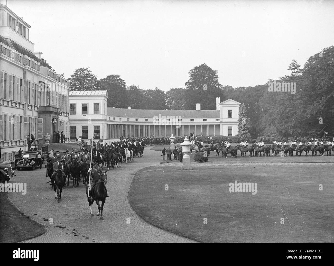 Ruiterfeest Princesses À Cheval Date: 19 Septembre 1947 Mots Clés: Princesses Banque D'Images