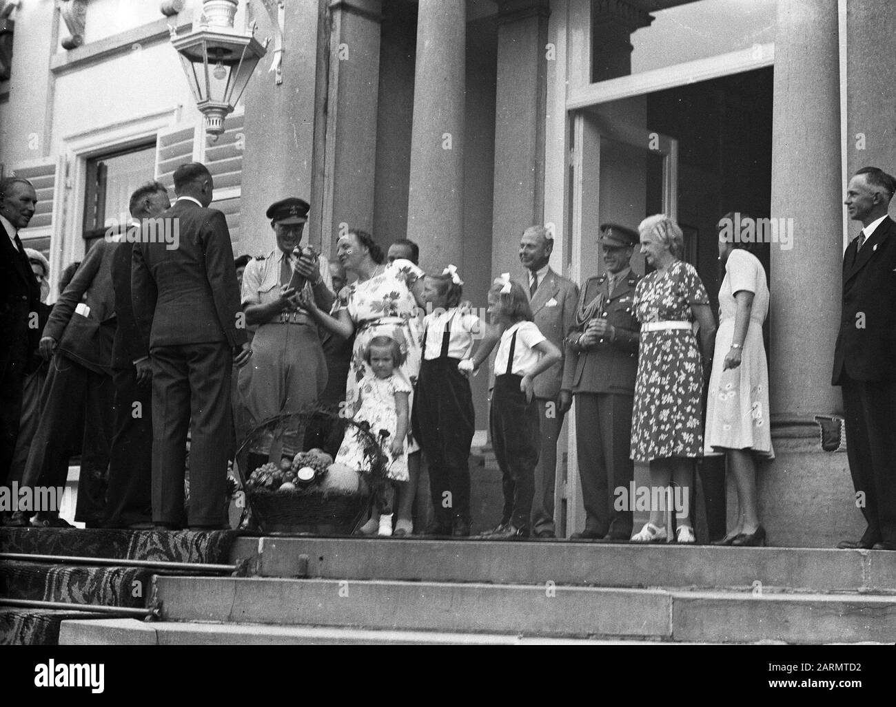 Ruiterfeest Princesses À Cheval Date: 19 Septembre 1947 Mots Clés: Princesses Banque D'Images
