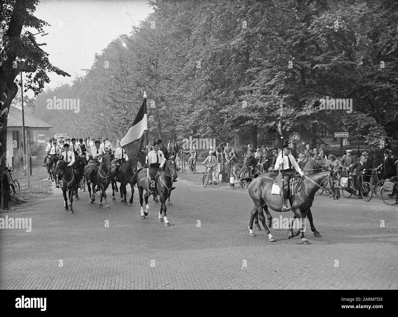 Ruiterfeest Princesses À Cheval Date: 19 Septembre 1947 Mots Clés: Princesses Banque D'Images