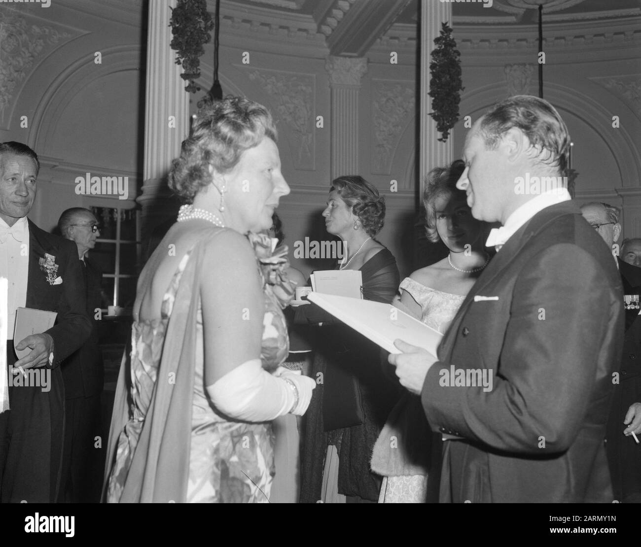 Galaconcert dans concertgebouw avec 75 ans Date : 1 octobre 1962 mots clés : BÂTIMENTS RECTORT Banque D'Images