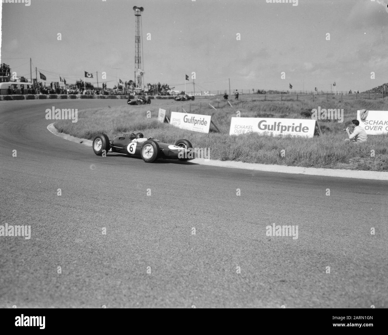 Jim Clark a remporté le Grand Prix des Pays-Bas en 1963. Jim Clark à de Bend Date: 23 juin 1963 mots clés: Gagnants, CUPS Nom personnel: Grand Prix des Pays-Bas, Jim Clark Banque D'Images