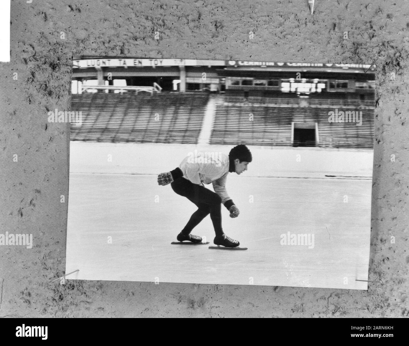 Kees Verkerk in actie (skater Rider) Date : 9 février 1965 mots clés : patinage, sport Nom De La Personne : Verkerk, Kees Banque D'Images