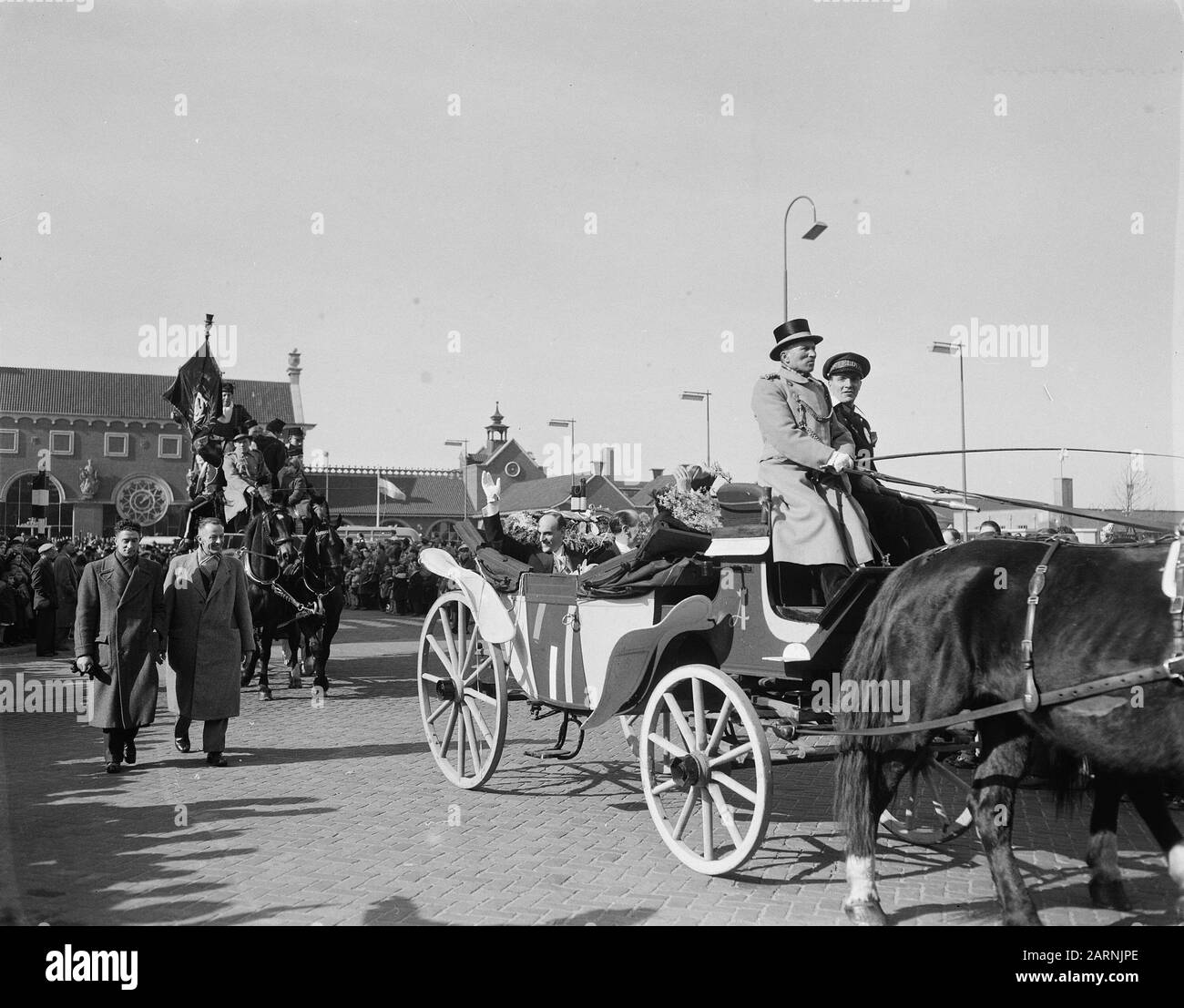 Entrée Prince Carnival Den Bosch Et Hôtel De Ville De Réception Date : 3 Mars 1957 Lieu : Den Bosch Mots Clés : Carnival, Entrée, Reçus, Hôtel De Ville Banque D'Images