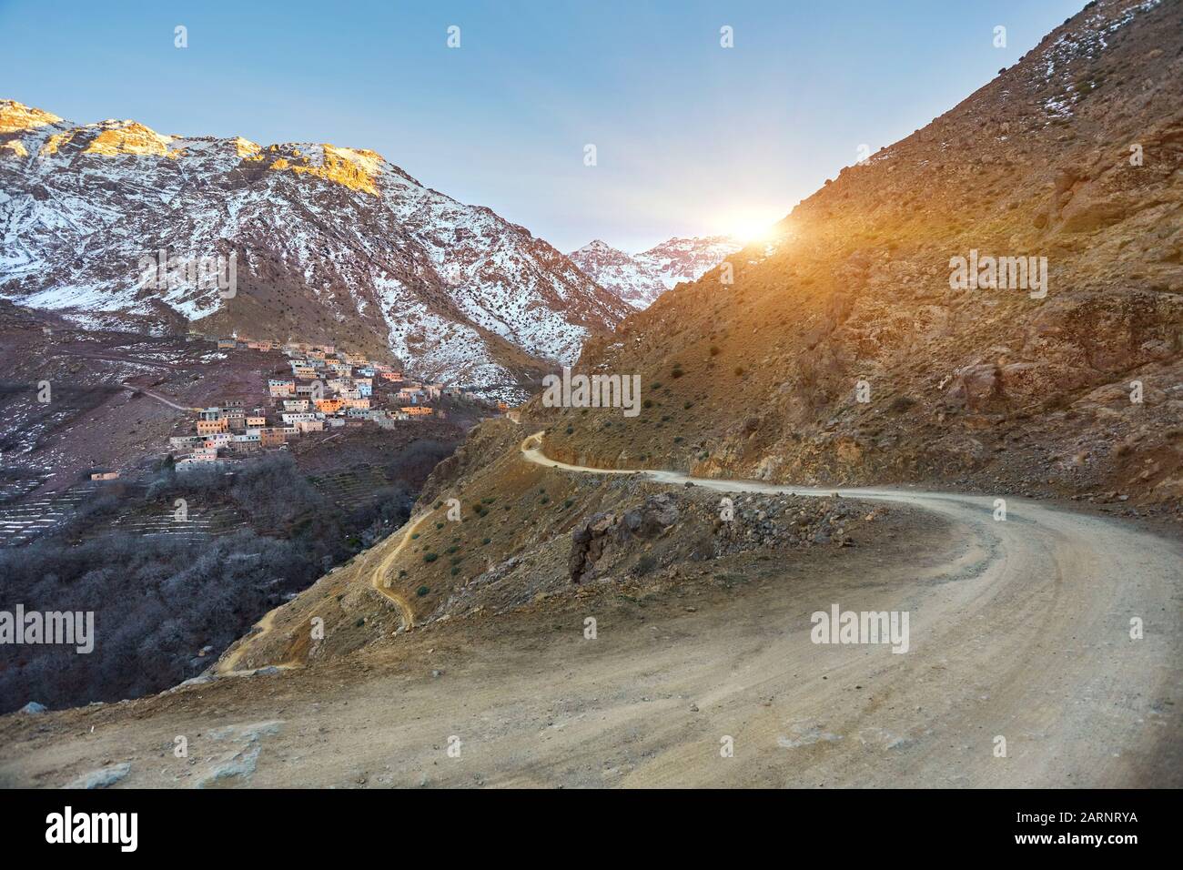 Aroumd, un petit village berbère dans la vallée de l'ait Mizane de la montagne du Haut Atlas, au Maroc Banque D'Images