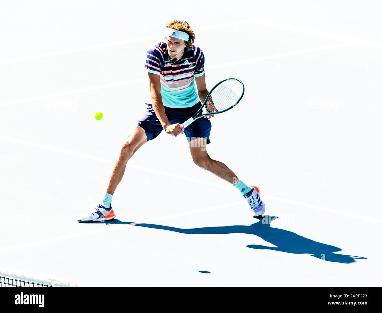 Melbourne, Australie. 29 janvier 2020. Alexander Zverev, d'Allemagne, est en action lors de son match De Finale De Quart lors du tournoi de tennis australien Open Grand Chelem de Melbourne, en Australie. Frank Molter/Alay Live News Banque D'Images