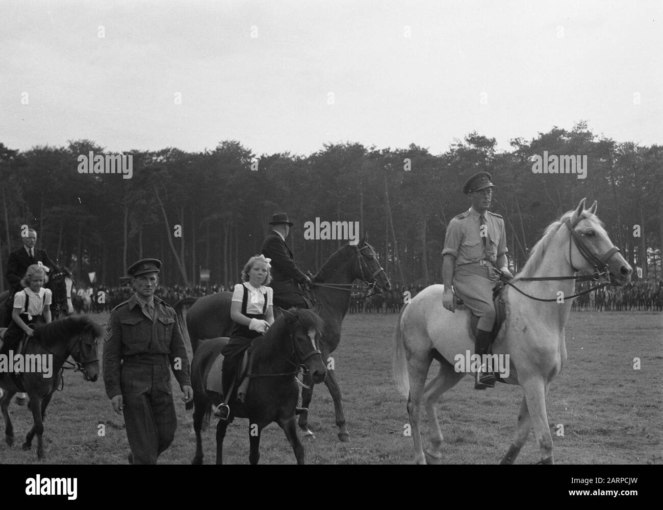 Ruiterfeest Princesses À Cheval Date: 19 Septembre 1947 Mots Clés: Princesses Banque D'Images