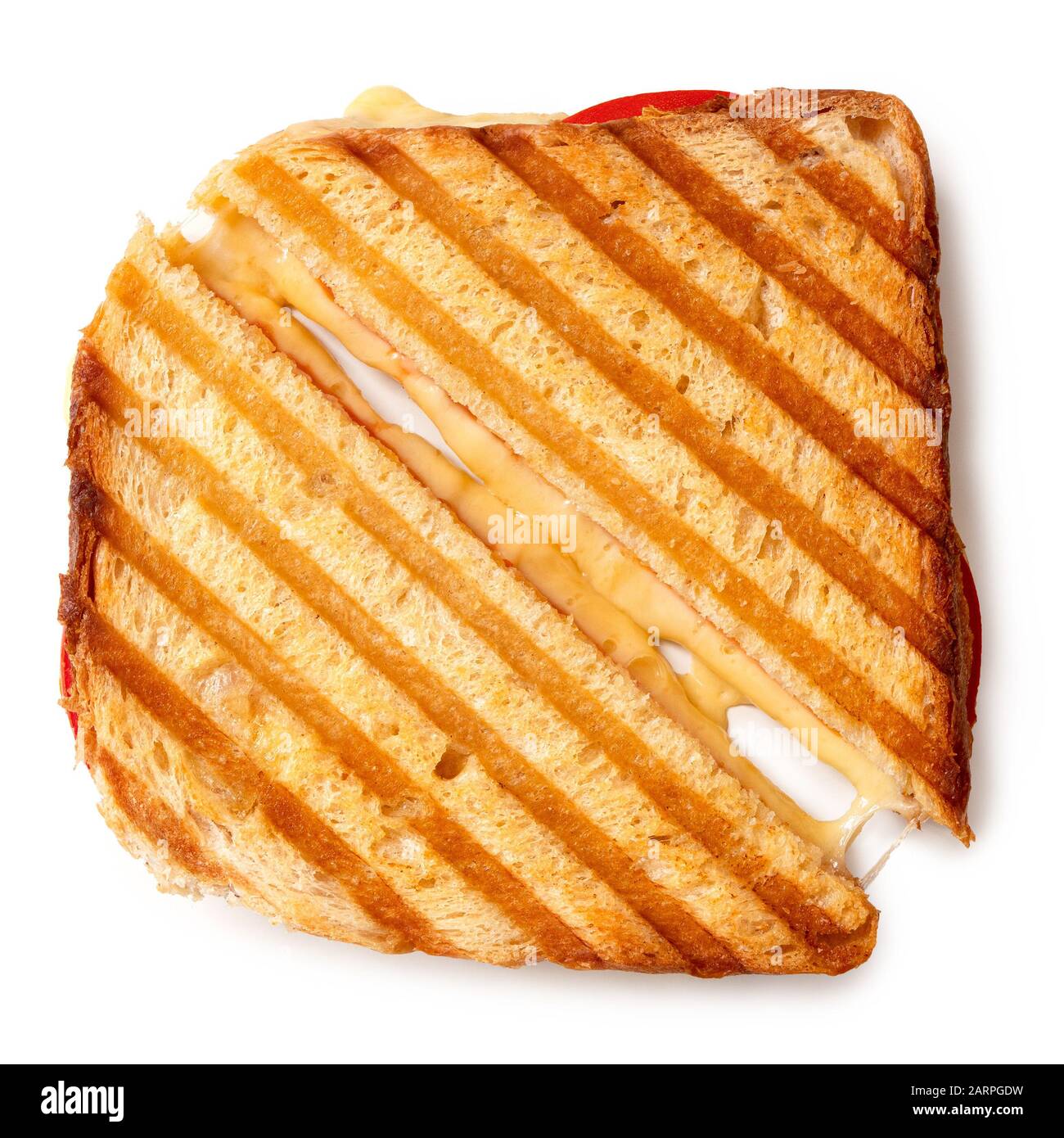 Sandwich au fromage grillé et à la tomate avec des marques de gril coupées en deux fois isolées sur blanc. Vue de dessus. Banque D'Images