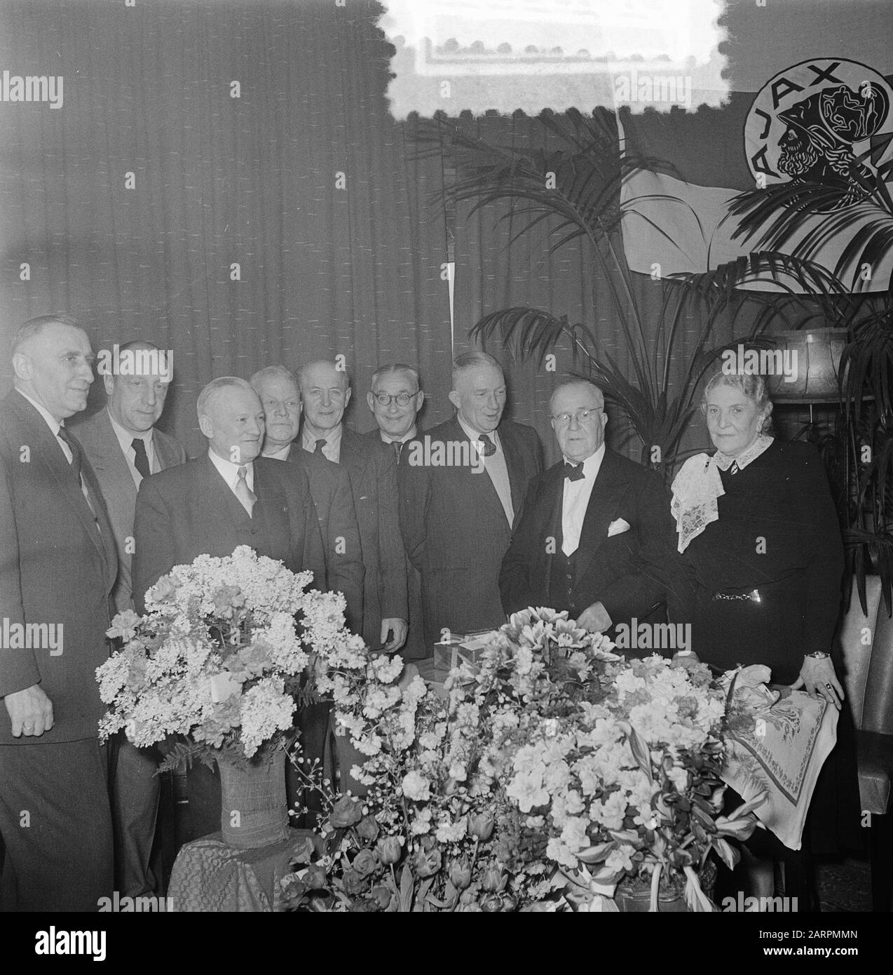W. F. Egeman 80 ans. Ajax Ajax Date : Le 14 Mars 1953 Mots Clés : Egeman, W.f. Banque D'Images