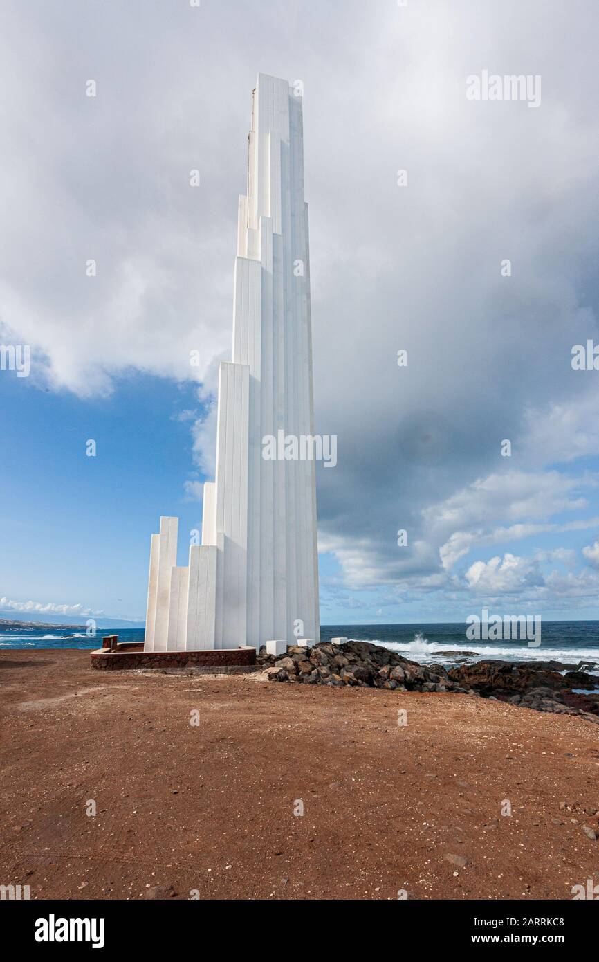 Le phare de Punta del Hidalgo est un phare actif à Punta del Hidalgo, dans la municipalité de San Cristóbal de la Laguna Banque D'Images