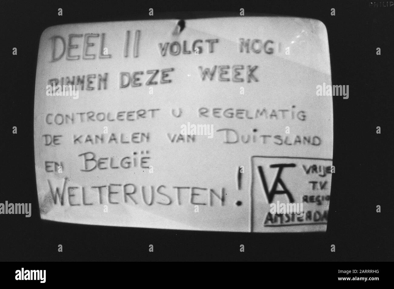 Depuis une semaine, un pirate nommé Free TV Region Amsterdam diffuse des longs métrages sur le réseau câblé après des programmes de télévision normaux, Date: 25 décembre 1980 lieu: Amsterdam, Noord-Holland mots clés: Fame FILMS Nom: TV Banque D'Images