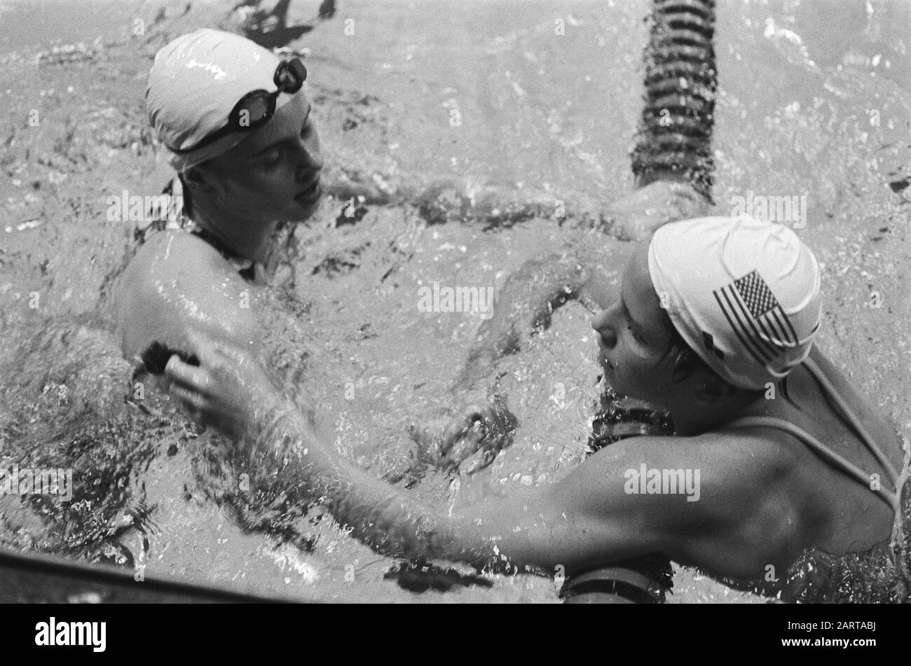 Compétition de natation de speedo Amersfoort; titulaire du record mondial Petra Thumor Left a été défait sur le 800 mètres libre Date: 3 février 1978 mots clés: Concours, natation Banque D'Images