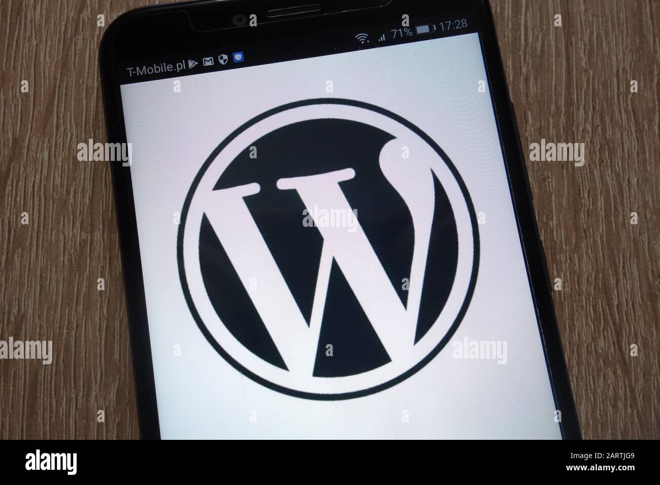 Logo WordPress affiché sur un smartphone moderne Banque D'Images Logo WordPress affiché sur un smartphone moderne Banque D'Images