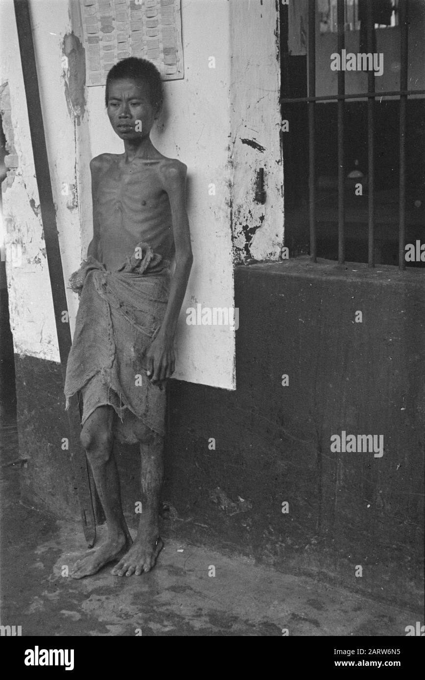 Photo Reportage Palembangs Fortement maigre indonésien Annotation: Prison républicaine? Date: 1947 Lieu: Indonésie, Antilles Néerlandaises De L'Est Banque D'Images