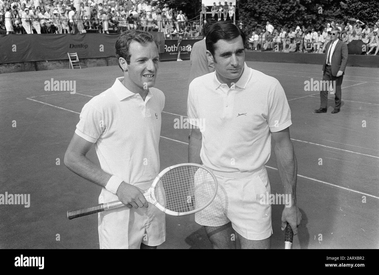 Roger taylor tennis Banque d'images noir et blanc - Alamy