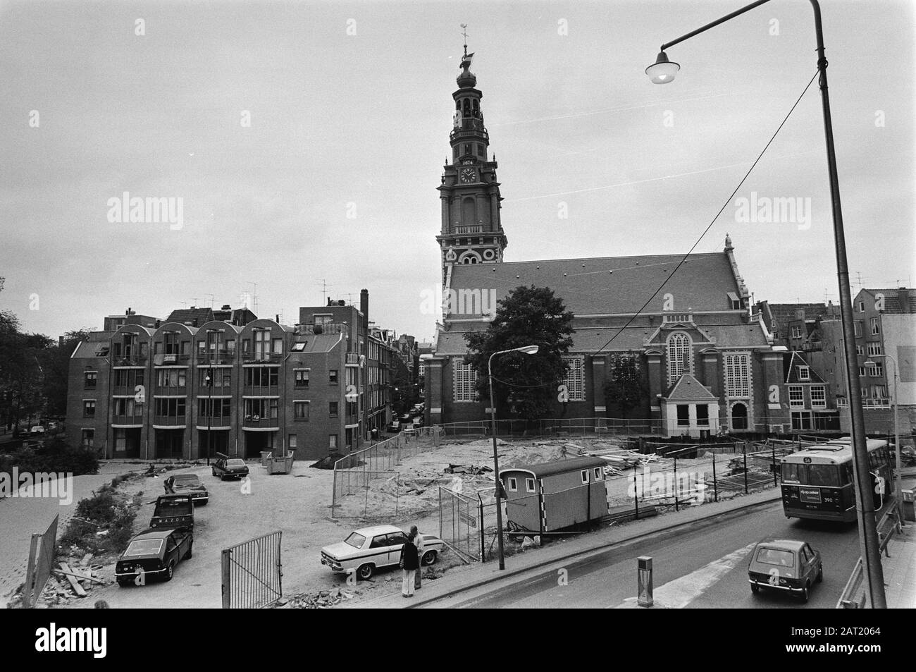 Extérieur du Zuiderkerk à Amsterdam Date: 4 juillet 1979 lieu: Amsterdam, Noord-Holland mots clés: Bâtiments, églises, paysage urbain Nom de l'institution: Zuiderkerk Banque D'Images