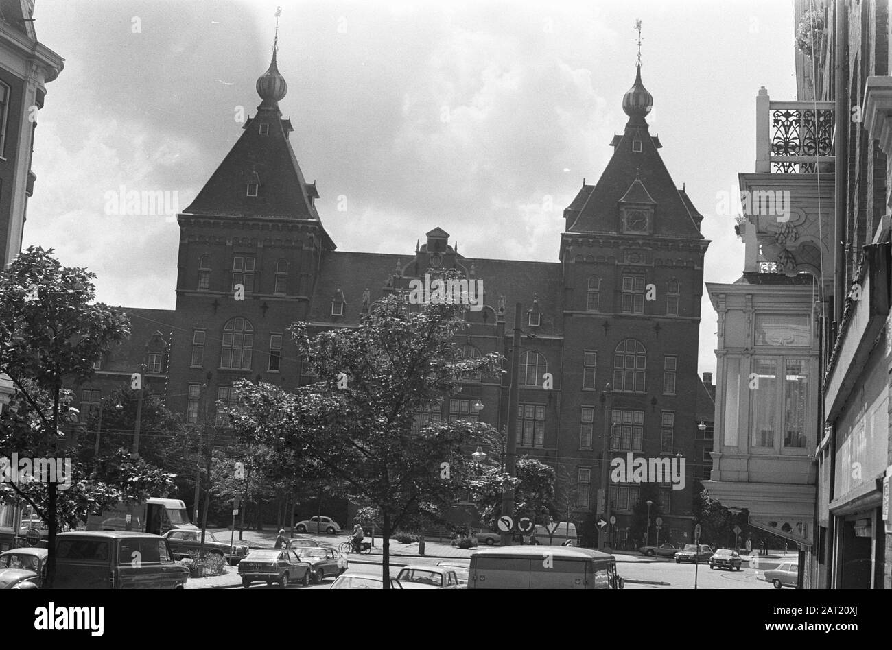 Exterieurs Royal Tropical Institute, Amsterdam Date : 24 Juillet 1973 Lieu : Amsterdam, Noord-Holland Mots Clés : Instituts Banque D'Images