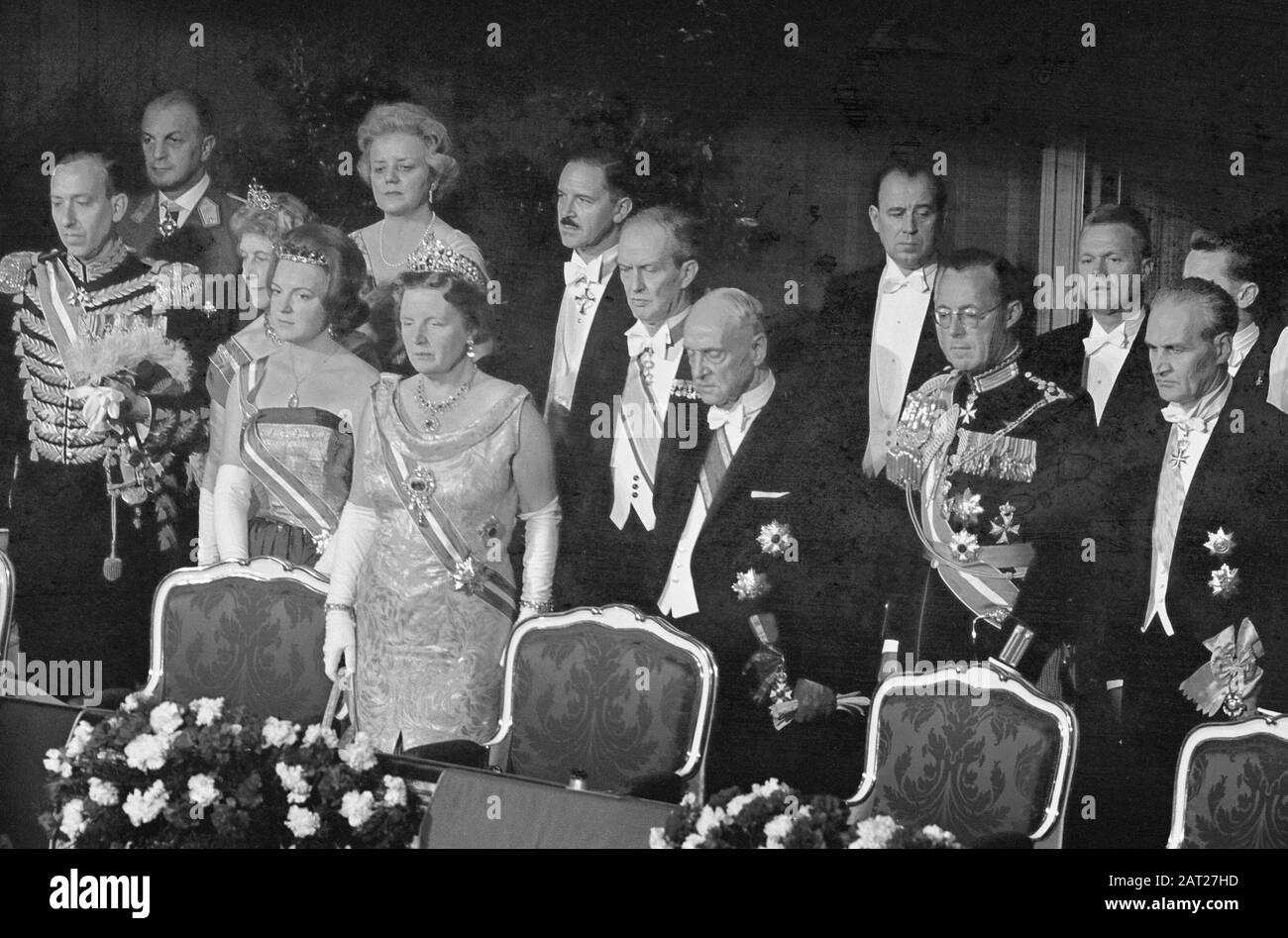 Opéra National De Vienne, Famille Royale Et Dr Scharff Date : 22 Mai 1962 Lieu : Autriche, Vienne Nom Personnel : Dr Scharff Banque D'Images