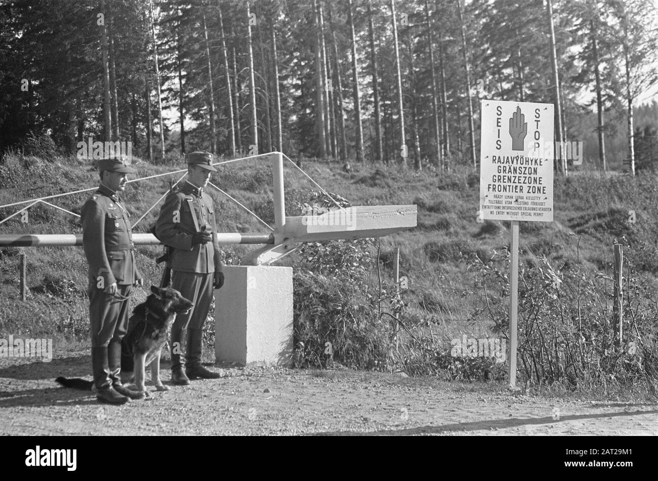 Finlande frontière entre la Finlande et la Russie; poste frontalier avec des soldats à Imatra Date : 5 juillet 1967 lieu : Finlande, Imatra mots clés : gardes frontière, postes frontière, frontières, soldats Banque D'Images