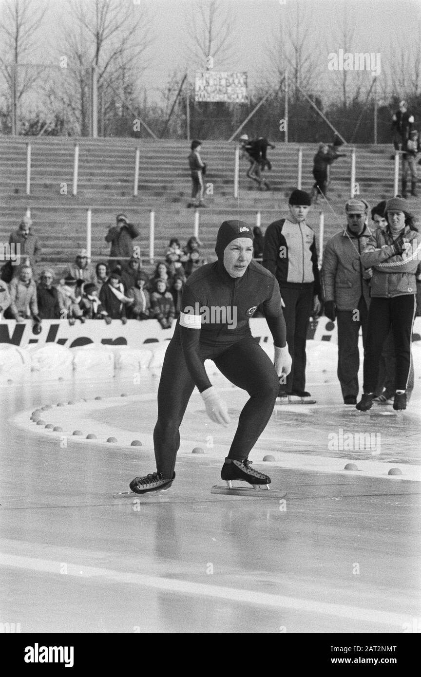 Championnats du monde femmes allround à la Haye. Tatyana Averina (Union soviétique) en action. Date : 3 Février 1979 Lieu : La Haye, Zuid-Holland Mots Clés : Patinage, Sports Nom Personnel : Averina Tatyana Banque D'Images