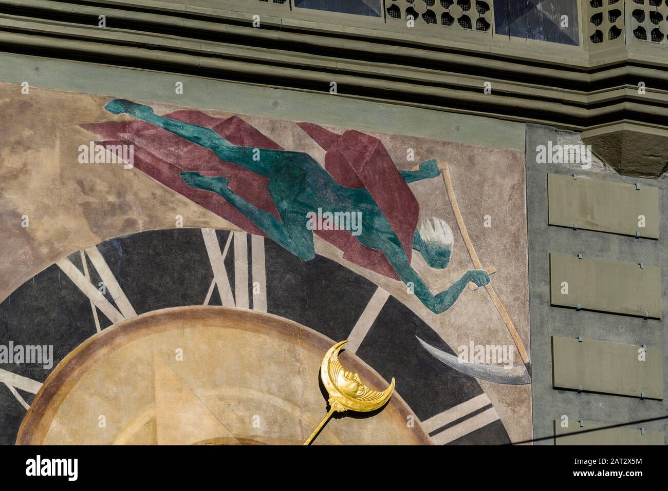 Le cadran ouest de l'horloge : Victor Surbek 1929 fresque 'Début de L'Heure'. La peinture montre Chronos se balançant avec cape fluttering, et Adam et Banque D'Images