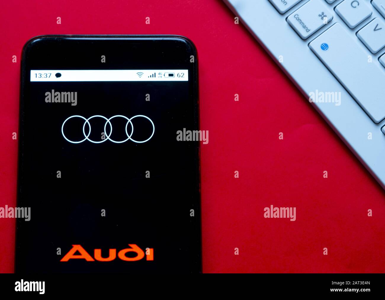 Ukraine. 30 janvier 2020. Dans cette photo, un logo Audi apparaît sur un smartphone. Crédit: Igor Golovniov/Sopa Images/Zuma Wire/Alay Live News Banque D'Images