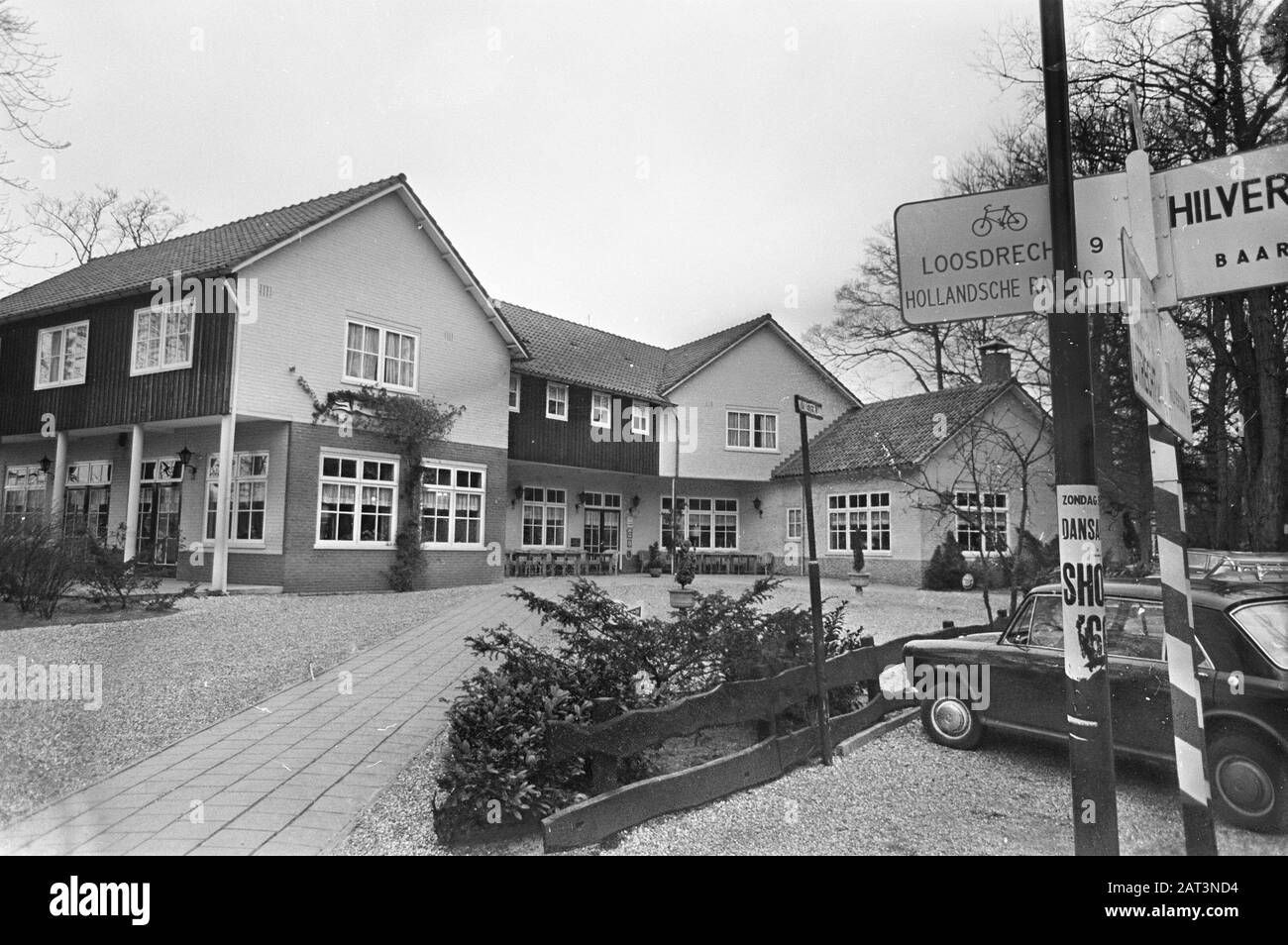 Hotel Kastanjehof, centre de presse pour la naissance prochaine face à  Drakestein Centre de presse pour l'événement heureux à venir. En face du  château de Drakestein (Drakensteijn) où les nouvelles joyeuses de