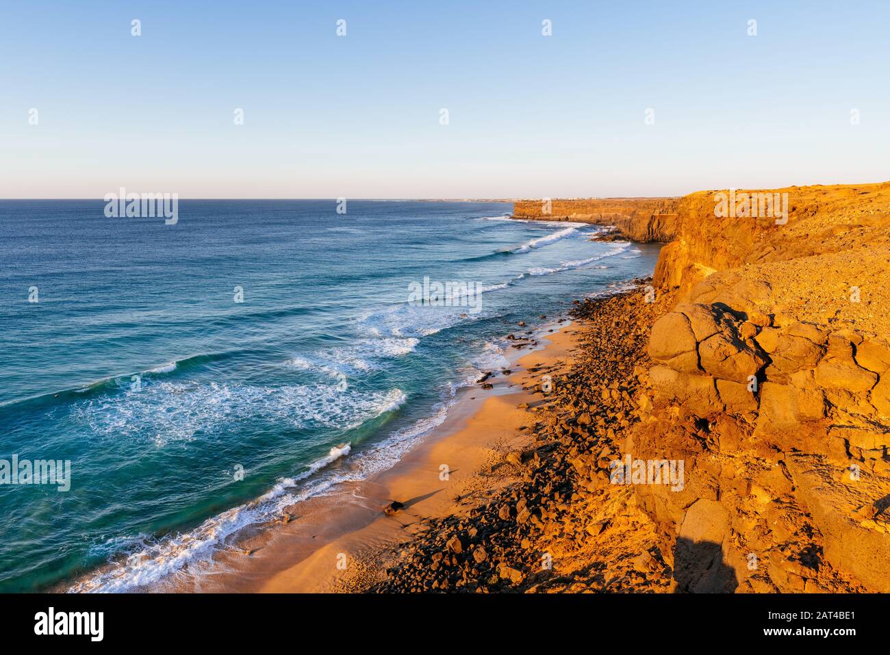 Playa del Aguila au coucher du soleil, El Cotillo, Fuerteventura, îles Canaries Banque D'Images