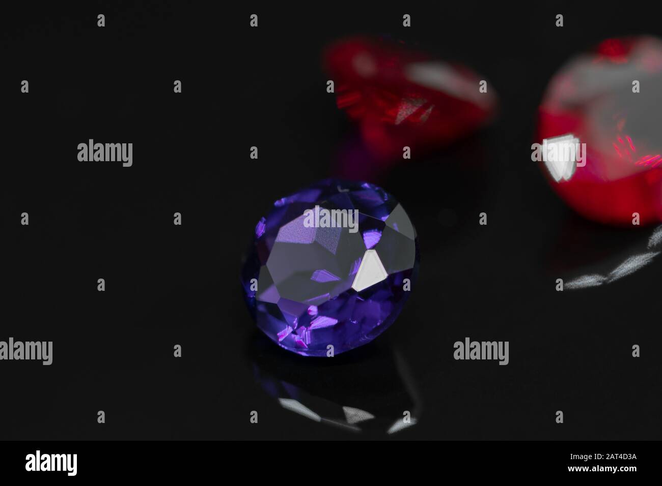 Rubis Rouge Pourpre Myanmar - 3,39 Carats - Traité H - 9x7 Mm