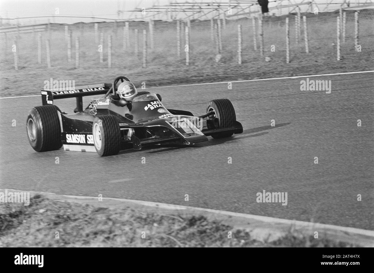 Jan Lammers présente le Samson Shadow DN 9 B Formule I on; Jan Lammers (titre) Date: 9 décembre 1978 mots clés: Courses automobiles Nom personnel: Formule I, Jan Lammers Banque D'Images