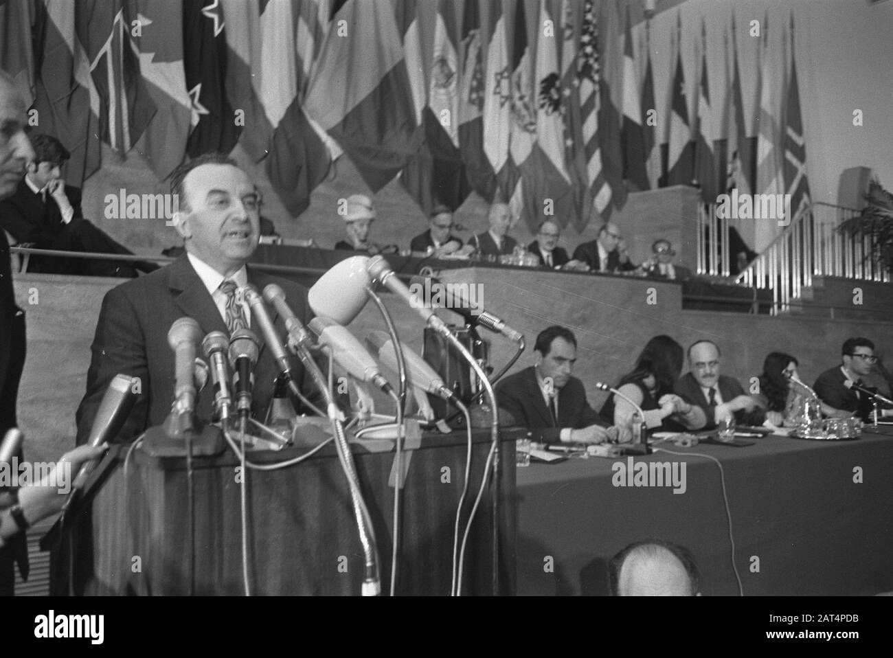 Congrès du monde juif sur la Russie à Bruxelles, Belgique; un juif émigré de Russie; aperçu Date: 23 février 1971 lieu: Belgique, Bruxelles, Russie mots clés: Congrès Nom personnel: Congrès du monde juif Banque D'Images
