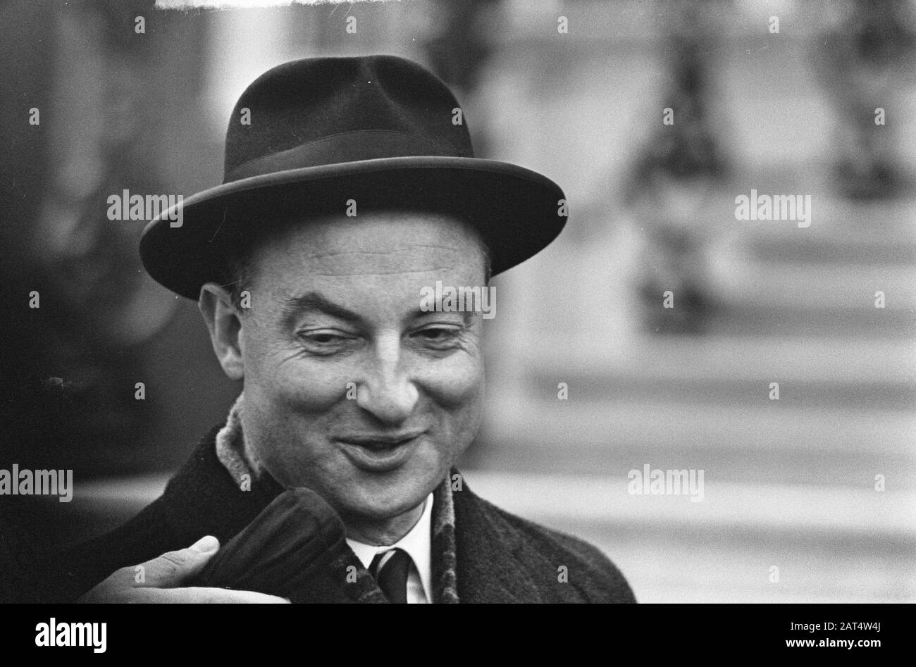 Crise du cabinet. M. Schmelzer (KVP) à Huis ten Bosch Date: 1er mars 1965 lieu: La Haye, Zuid-Holland mots clés: Crises du Cabinet, politiciens, politique, portraits Banque D'Images
